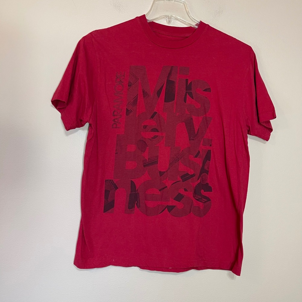 Paramore Misery Business Red Graphic Band T-Shirt Mens Medium Short Sleeve Tee